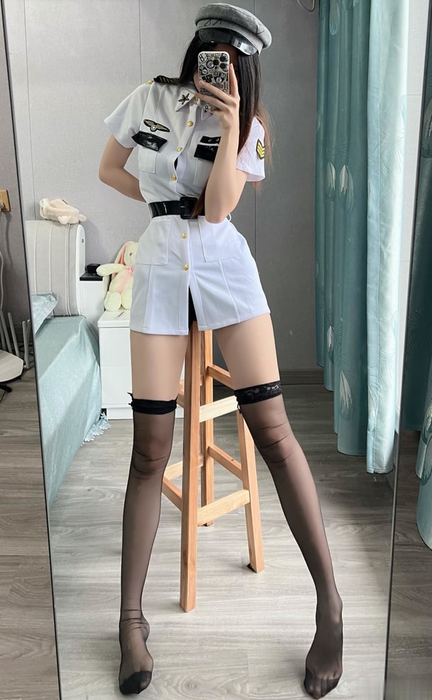 刘雅萌-御姐性感[32P-77MB]