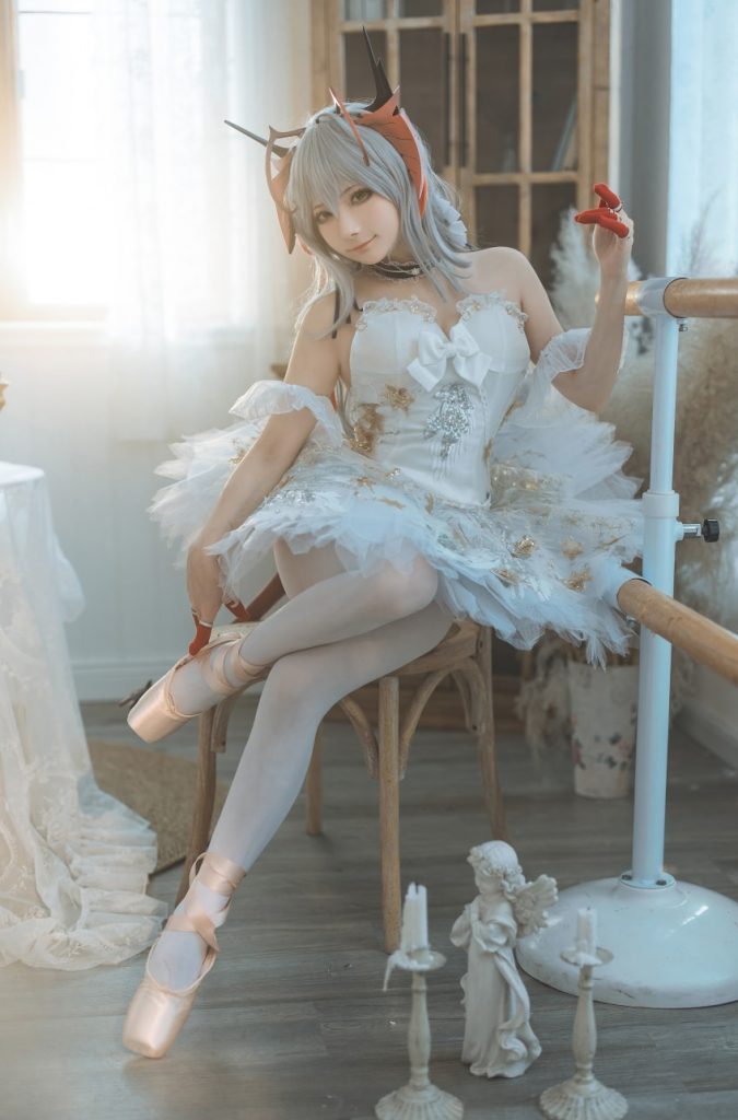 是三不是世w – NO.45 明日方舟-W芭蕾[27P-190MB]