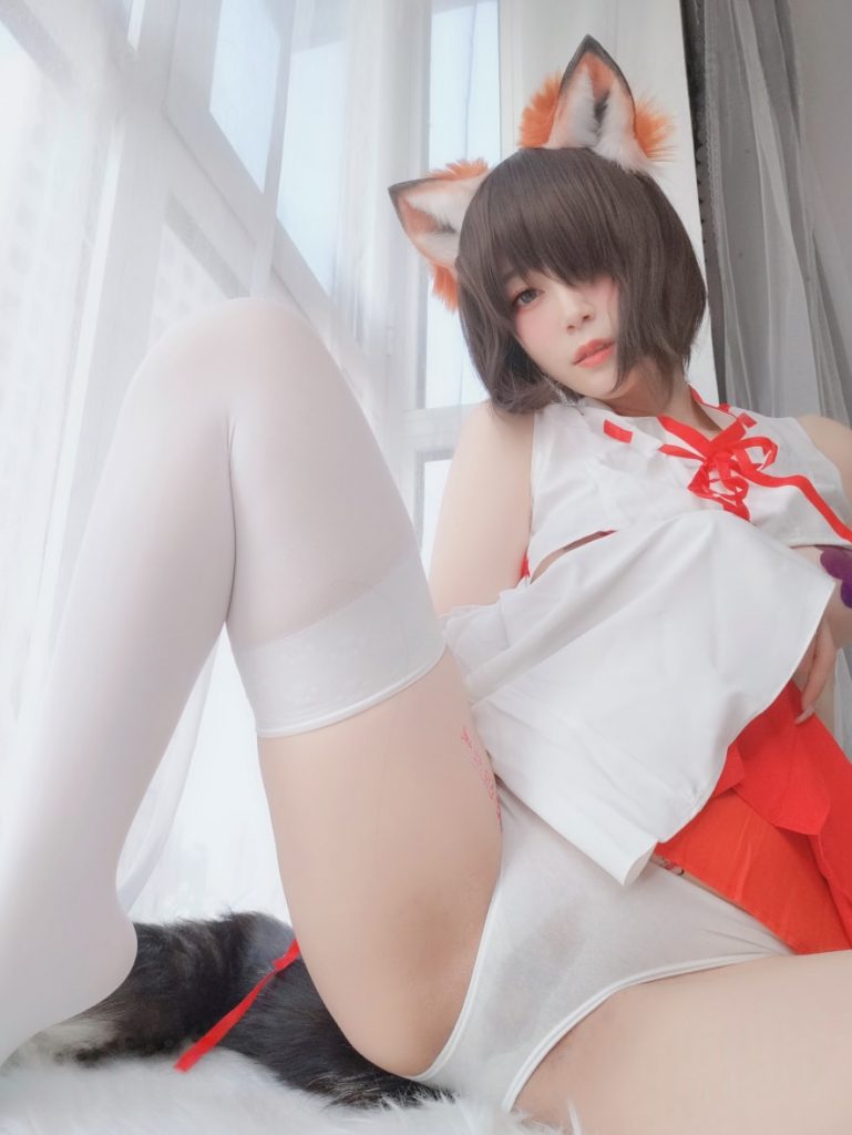 白银81 NO.140 神社小狐狸[93P7V-596MB]VIP