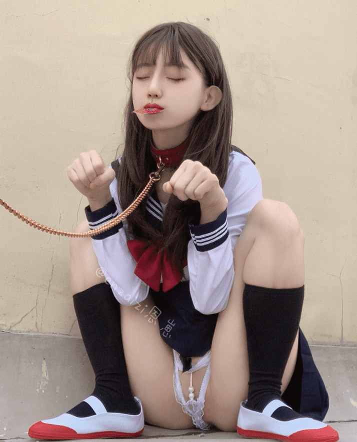 恩崽 – 天台水手服[125P1V-298MB]VIP