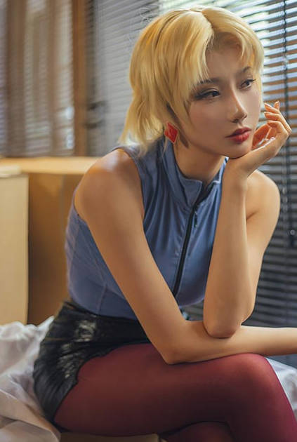 如月灰 34期写真合集下载
