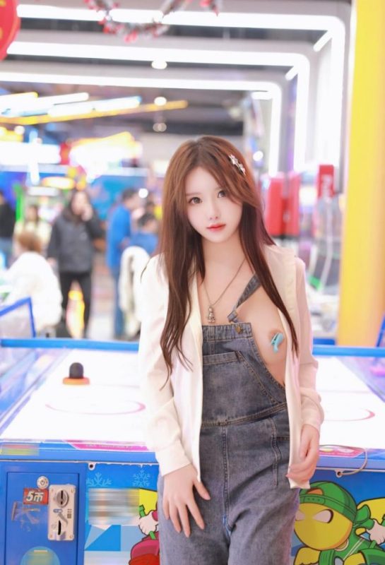[Xiuren]2024.02.07 NO.8087 小薯条nienie[81+1P／781MB]-COS神图