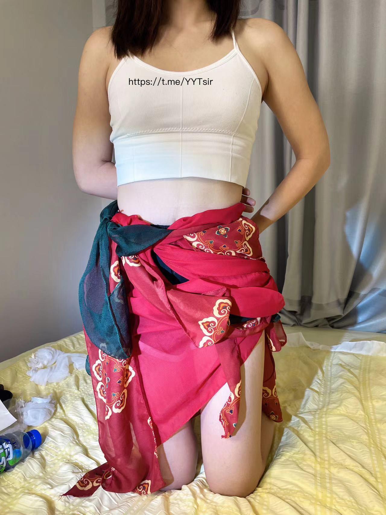 奕奕